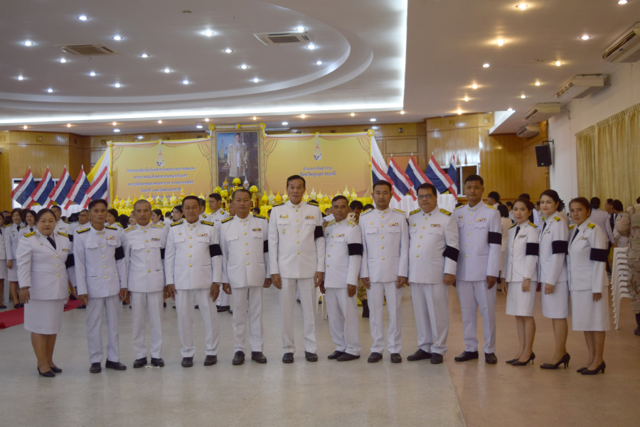 วันพระบรมราชสมภพของพระบาทสมเด็จพระบรมชนกาธิเบศรมหาภูมิพลอดุลยเดชมหาราชบรมนาถบพิตร วันชาติ และวันพ่อแห่งชาติ